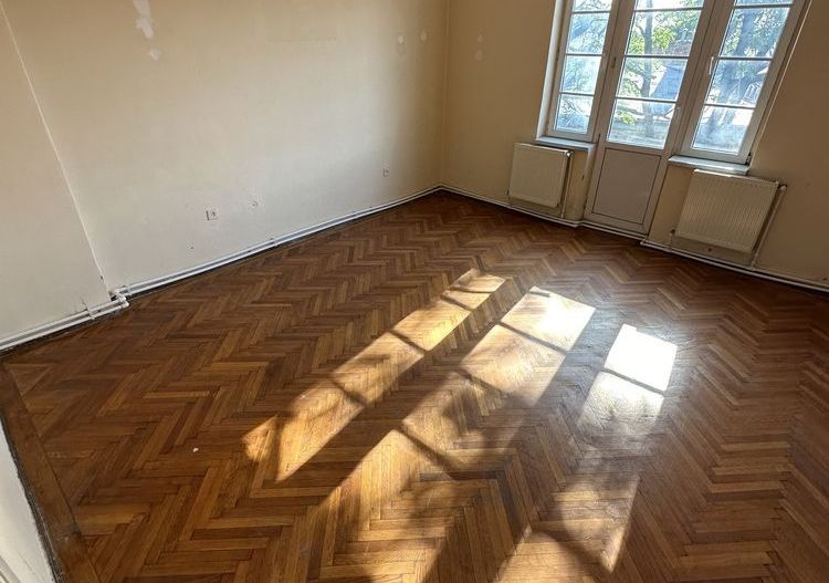 Proprietar vand apartament decomandat Unirii 5 camere - Poză 7