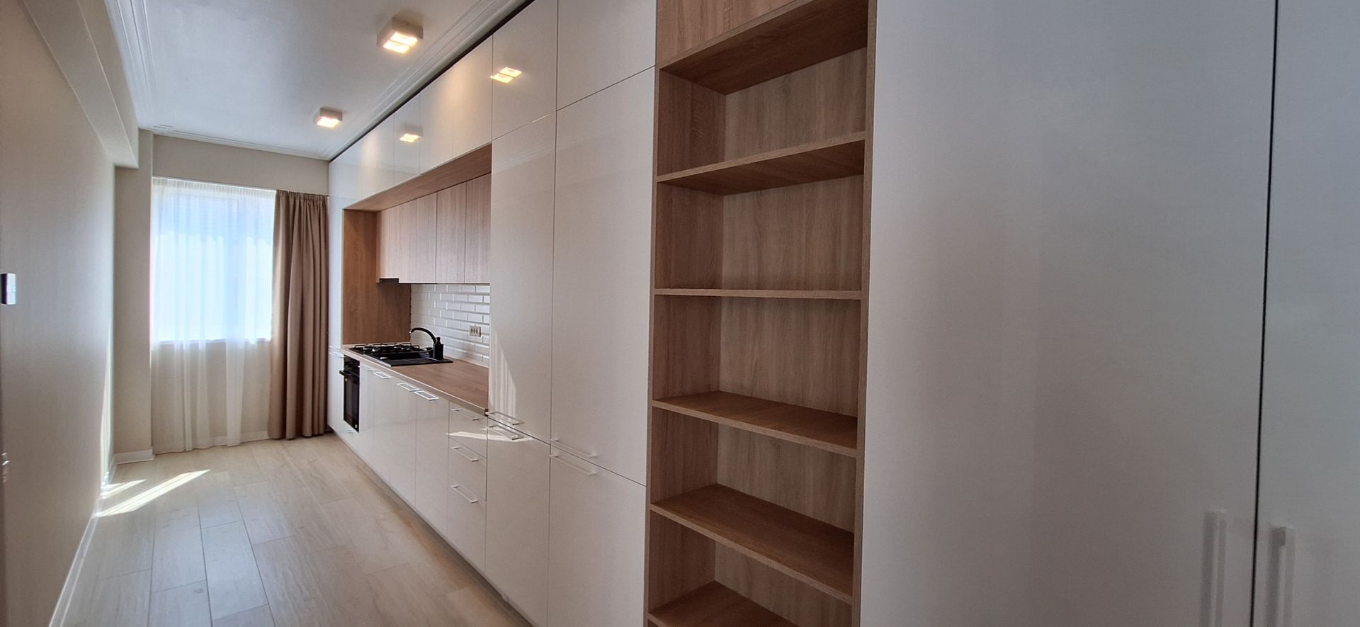 Apartament mobilat si utilat cu 2 locuri de parcare - Poză 7