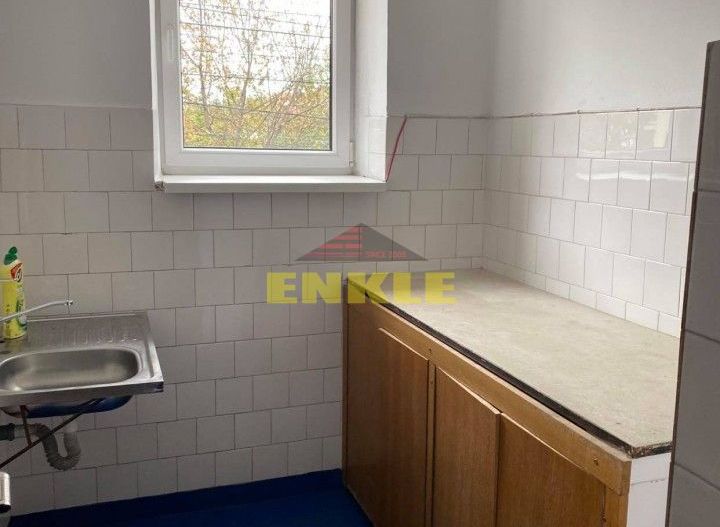 Spatiu comercial , suprafata de 300 mp , pret 1700 EURO negociabil - Poză 3