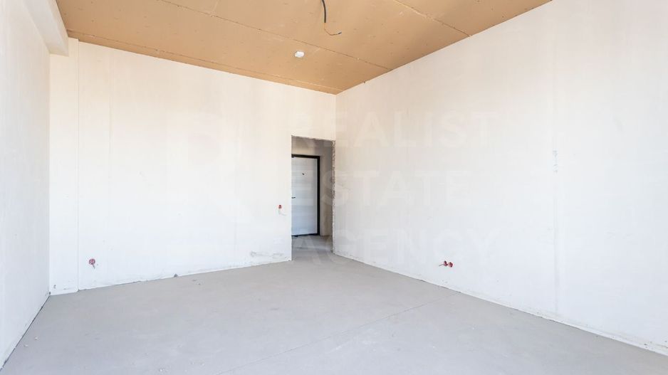 Vânzare, penthouse, 3 camere + living, strada Calea Ieşilor, Sculeni - Poză 9