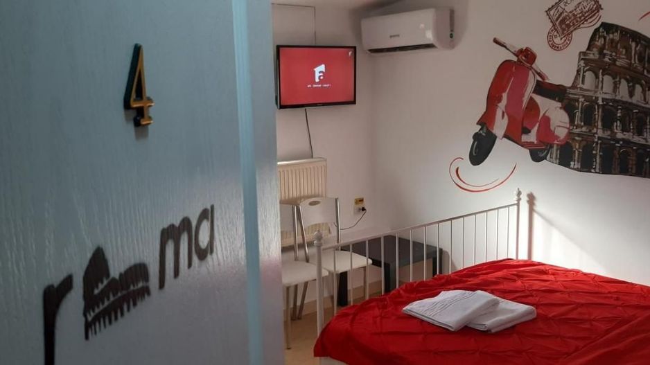 PENSIUNE 10 CAMERE DE ÎNCHIRIAT - BUCUREȘTI - Poză 15