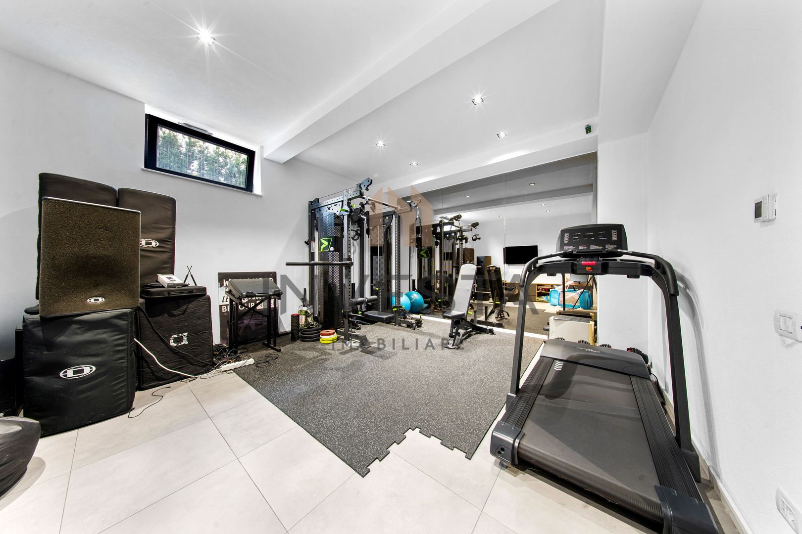 Vila moderna cu priveliste panoramica! - Poză 16