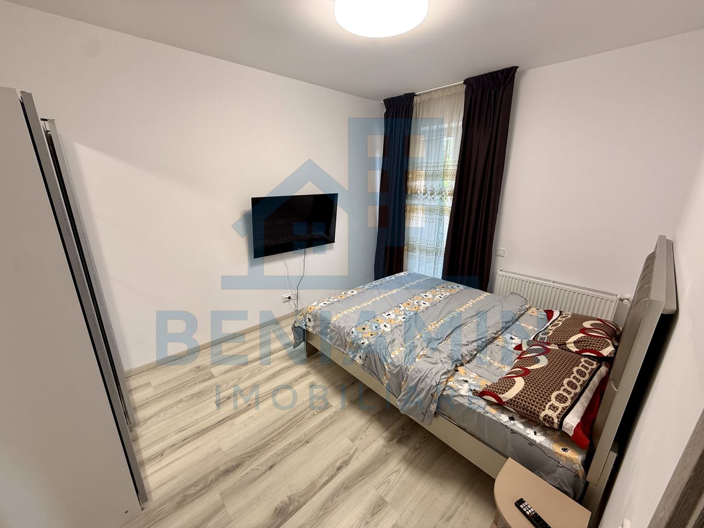 3 camere - 91.2mp - etaj 1 - parcare - bloc nou - Romanesu Residence - Poză 6