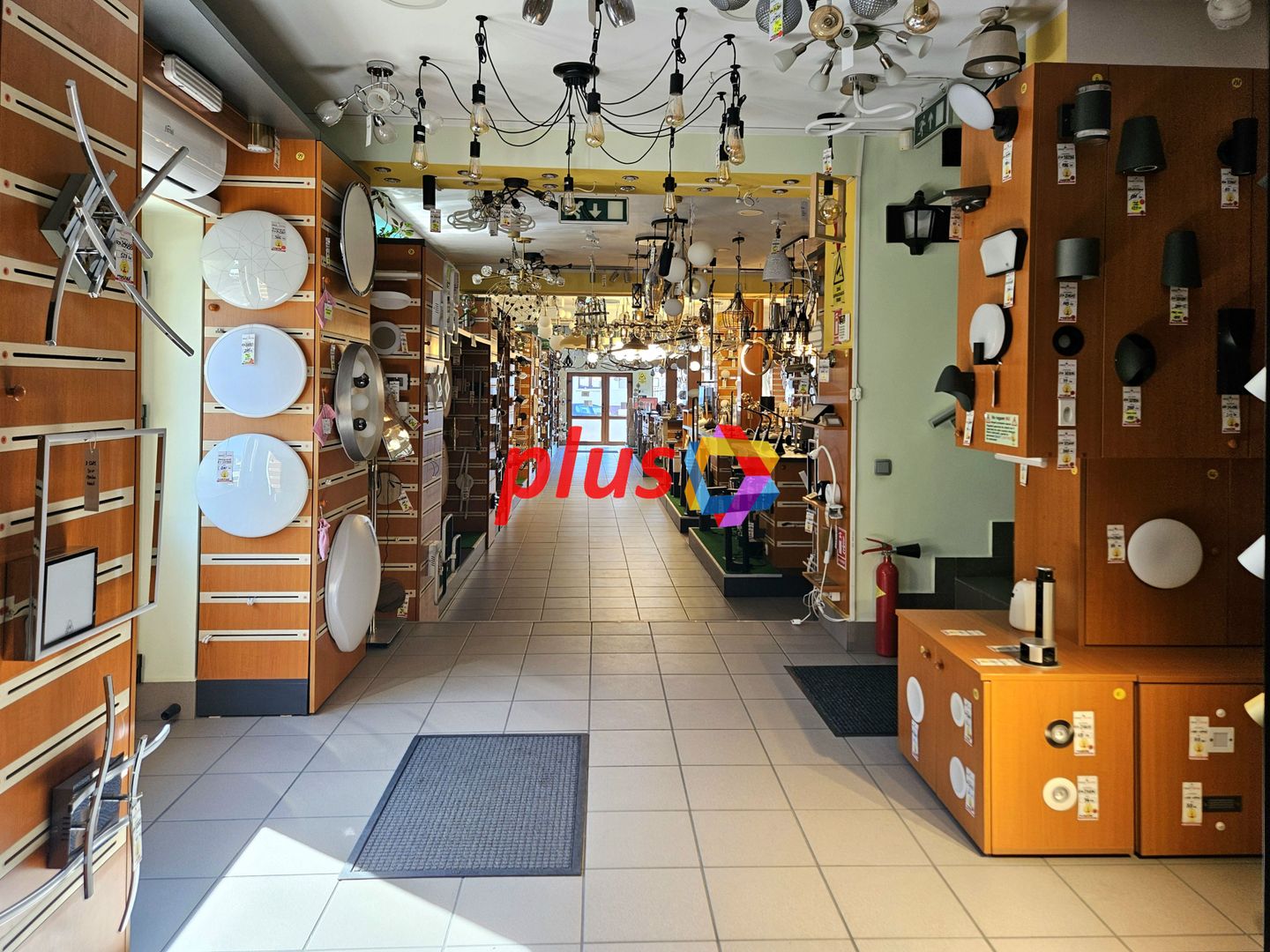 Casă plus Spațiu comercial  741 mp, Teren 906 mp Brasov - zona Blumana - Poză 12