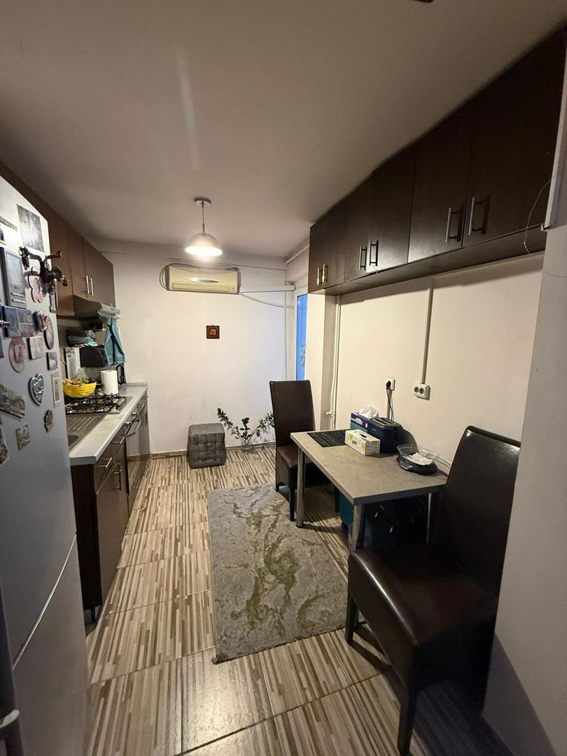 3 camere decomandat Metrou Crângași + Parcare - Poză 6