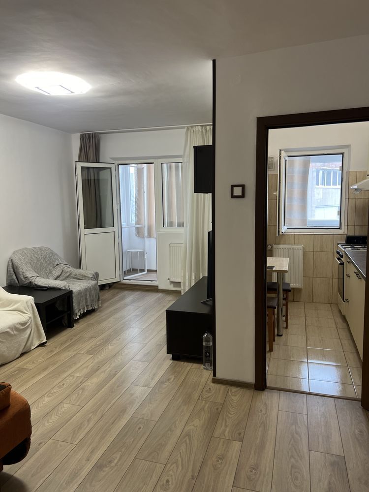 Garsonieră spațioasă decomandată, etaj 7/10, balcon închis, AC, Titan – Parc IOR - Poză 2
