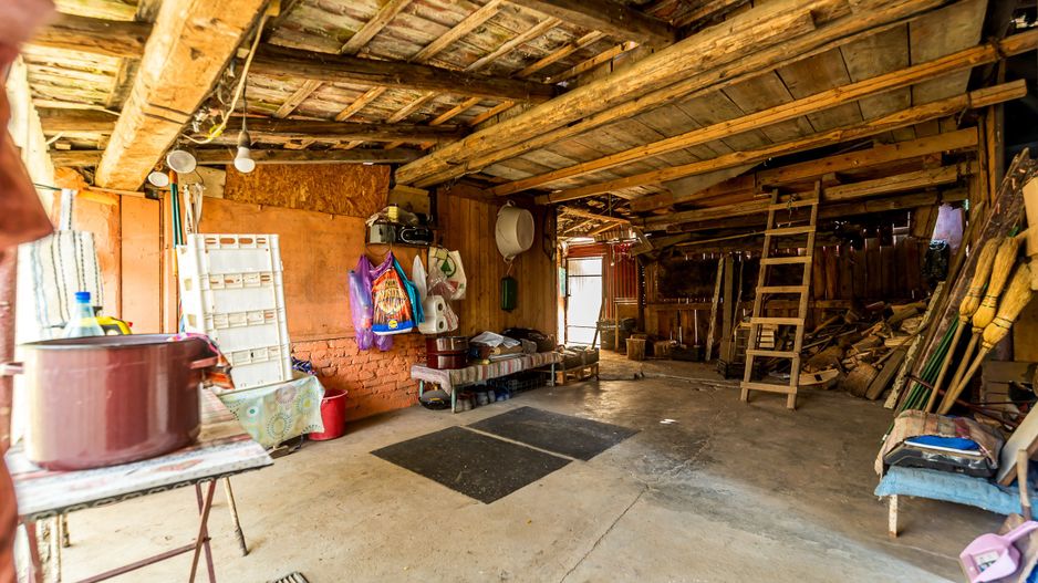Casa 3 camere, bucatarie si baie, in zona centrala din Chisineu-Cris - Poză 9