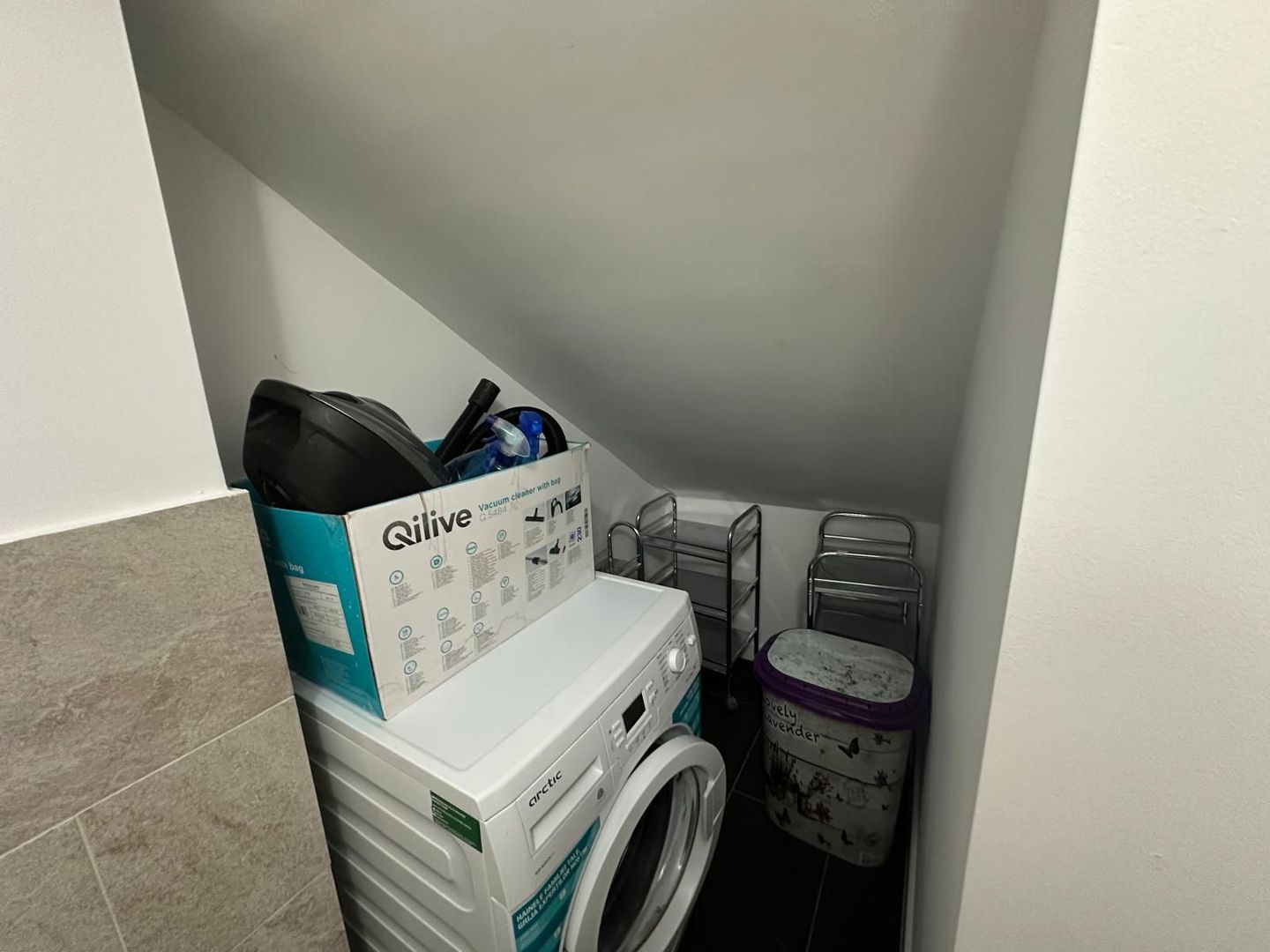 Prelungirea Ghencea – Casă spațioasă, mobilată și utilată, în complex - Poză 14