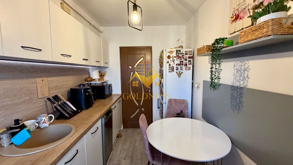 2 camere decomandate, Zona Eroilor, Regina Maria, Penny, Floresti - Poză 5