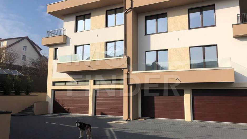 Inchiriere apartament 3 camere situat in vila privata, zona UMF - Poză 9