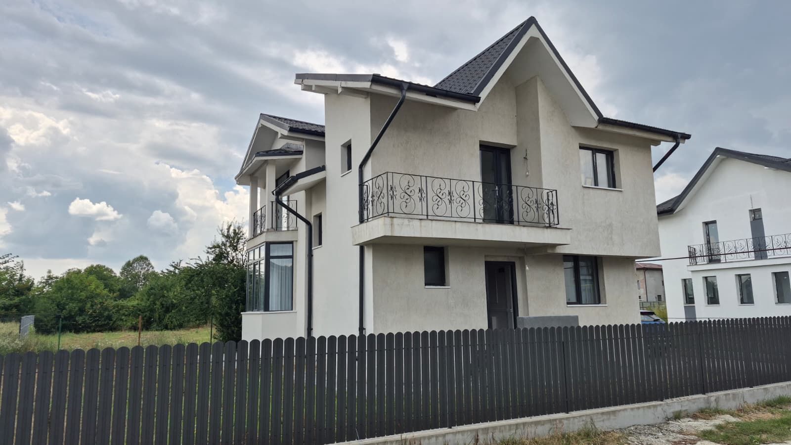 Casă P+1 + Pod - Snagov – vedere la pădure, teren 360 mp - Poză 18