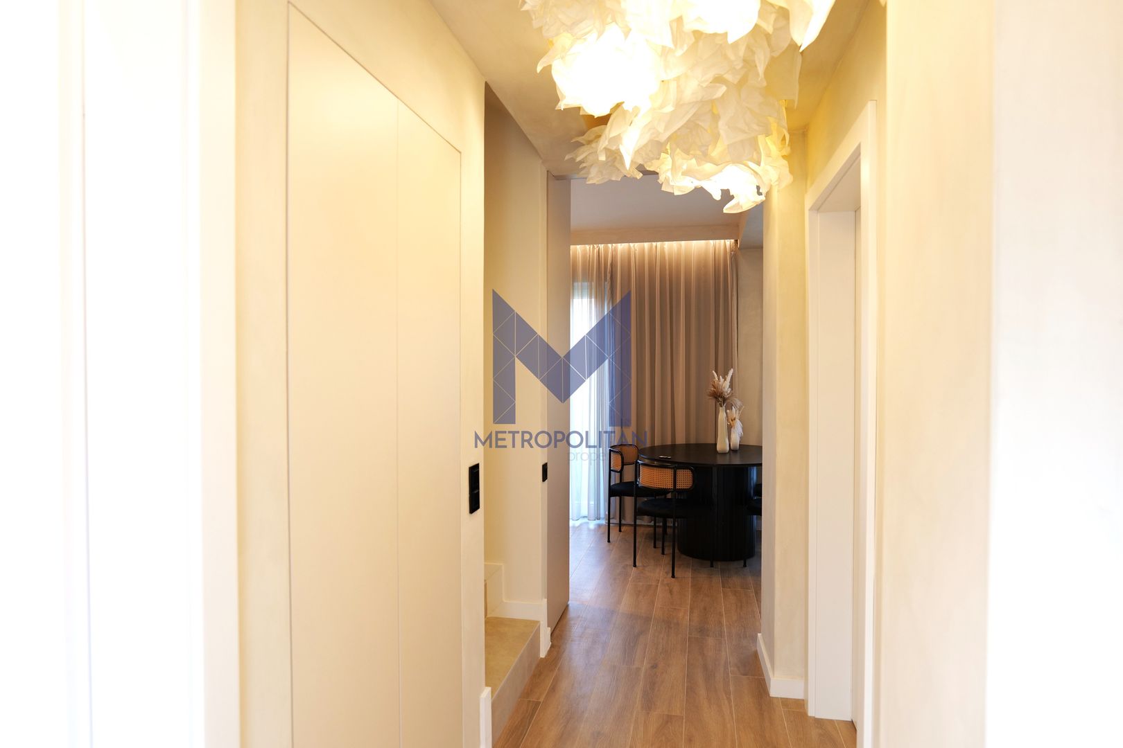 De vânzare casă deosebită 4 camere în localitatea Florești - Poză 6