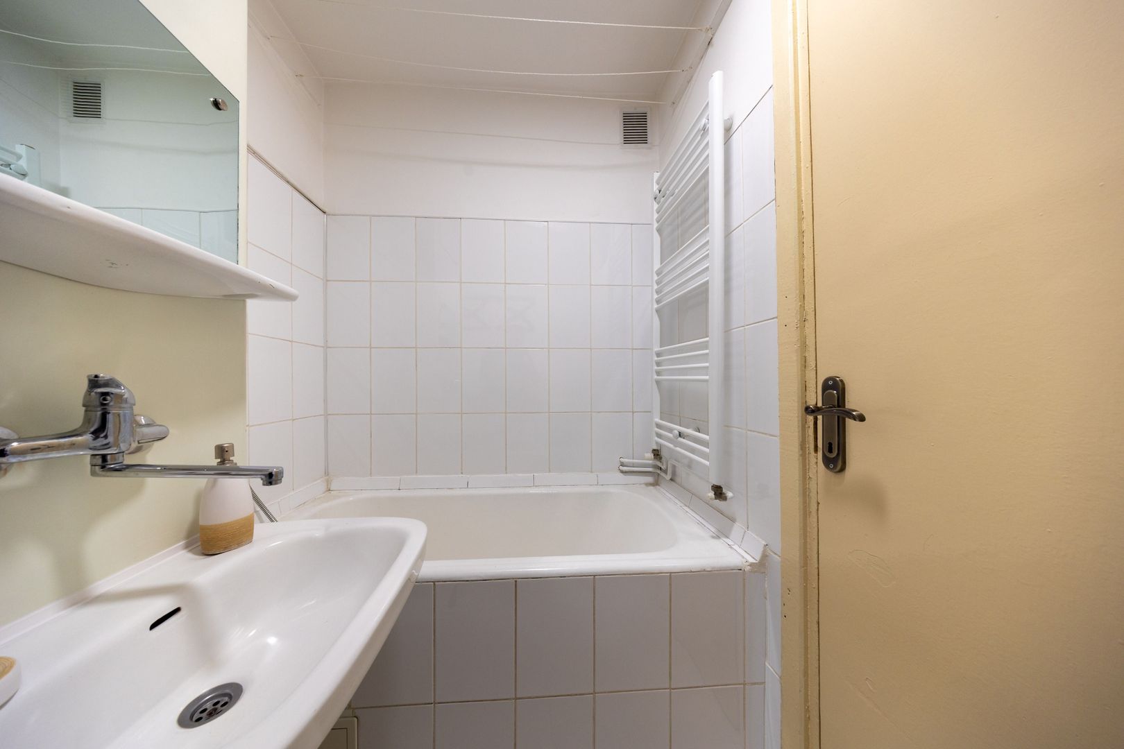 REZERVATA! Garsoniera 30 mp utili-Astra - Poză 15