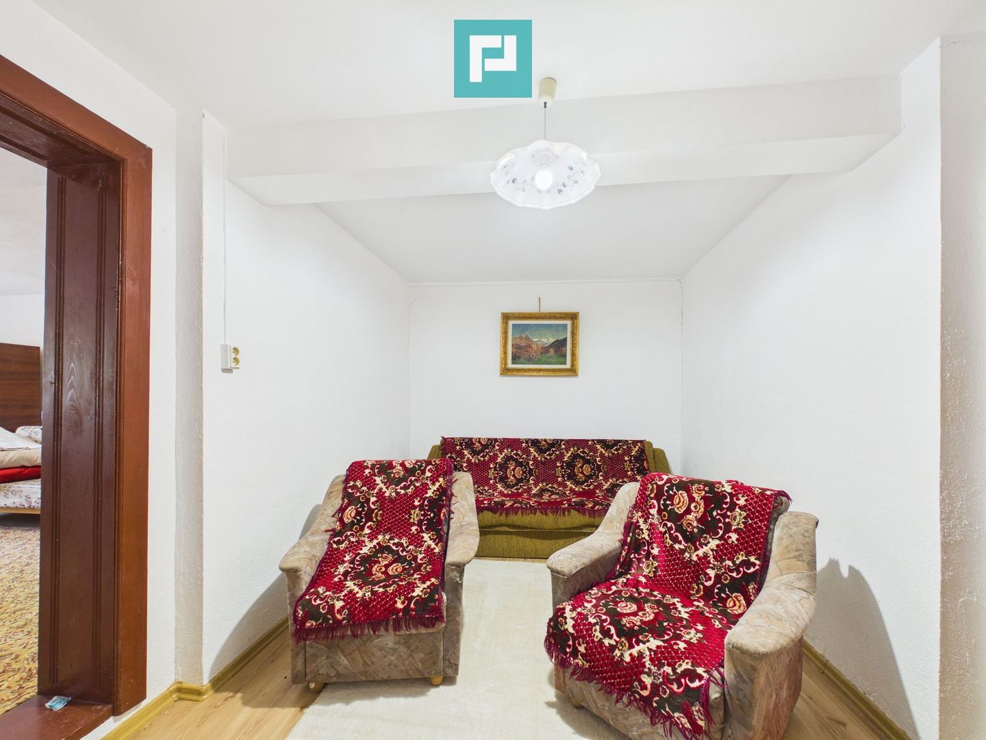 Casă cu teren 2877 mp, orașul Ineu - Poză 29