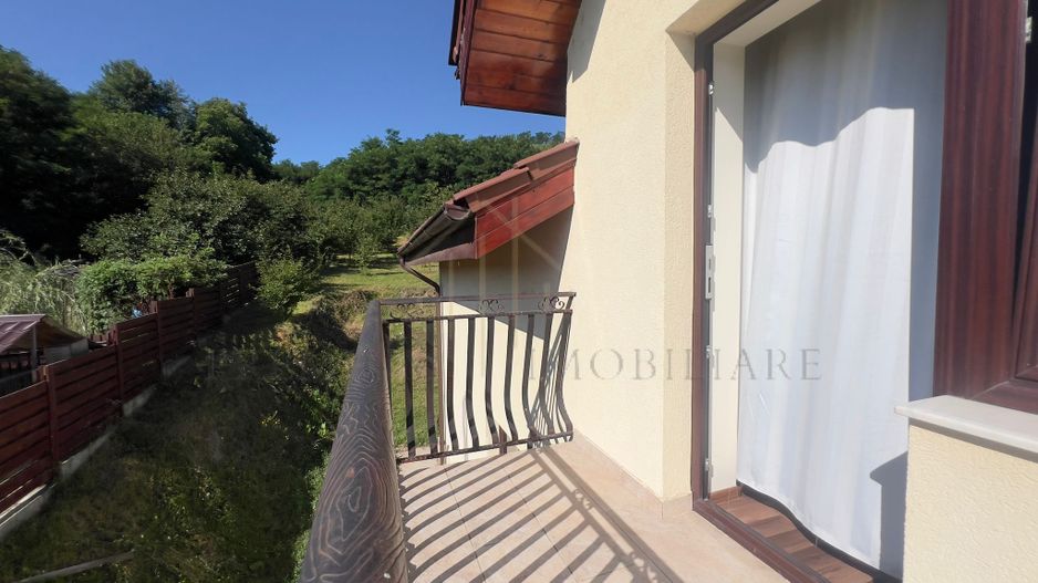 Vilă P+M cu teren de 4.200 mp – Onești - Poză 23