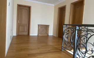 Casa 5 camere,477 mp,1077 mp teren, zona Cornisa,0%comision - Poză 13