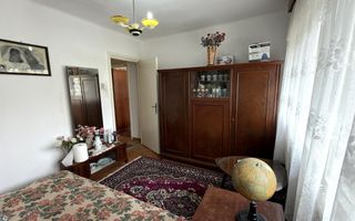 Apartament 3 camere MV1 Str. Gladiolei 6 Etaj III - Carei - - Poză 6