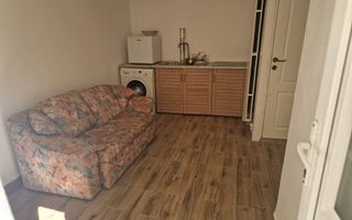 Garsoniera in casa str Iuliu Maniu curte comuna. - Poză 10