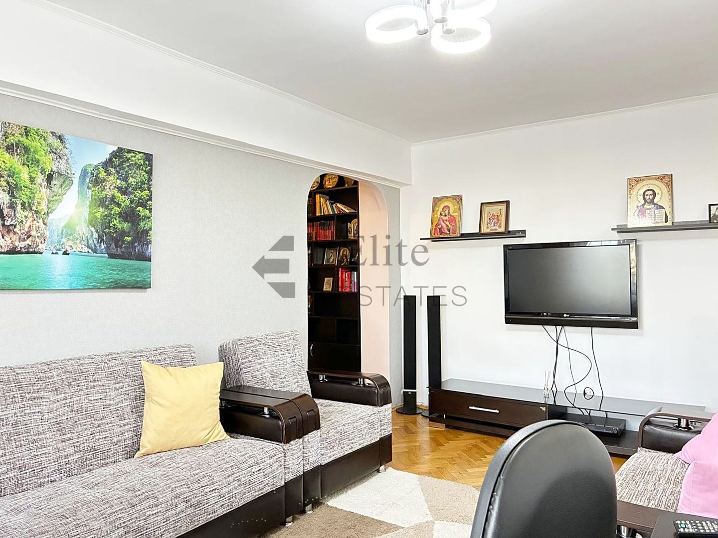 Apartament cu 3 camere de inchirat central in Oradea - Poză 16