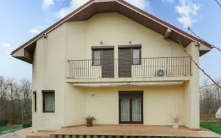 Casă cu 3 dormitoare și 2600 mp teren - Poză 23