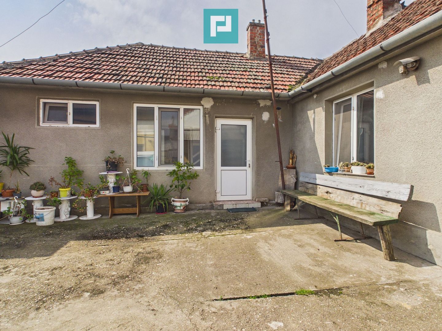 2 case separate + curte 1400 mp – Zona Dâmbovița - Poză 24