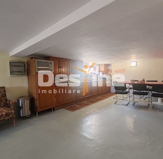 Casa exclusivista, complet mobilata si utilata, Valeni, Vaslui - Poză 8