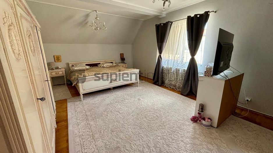 PIATA CETATII CASA - Poză 1