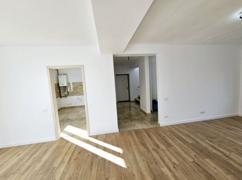 Casa etaj Ciorogarla - Poză 5