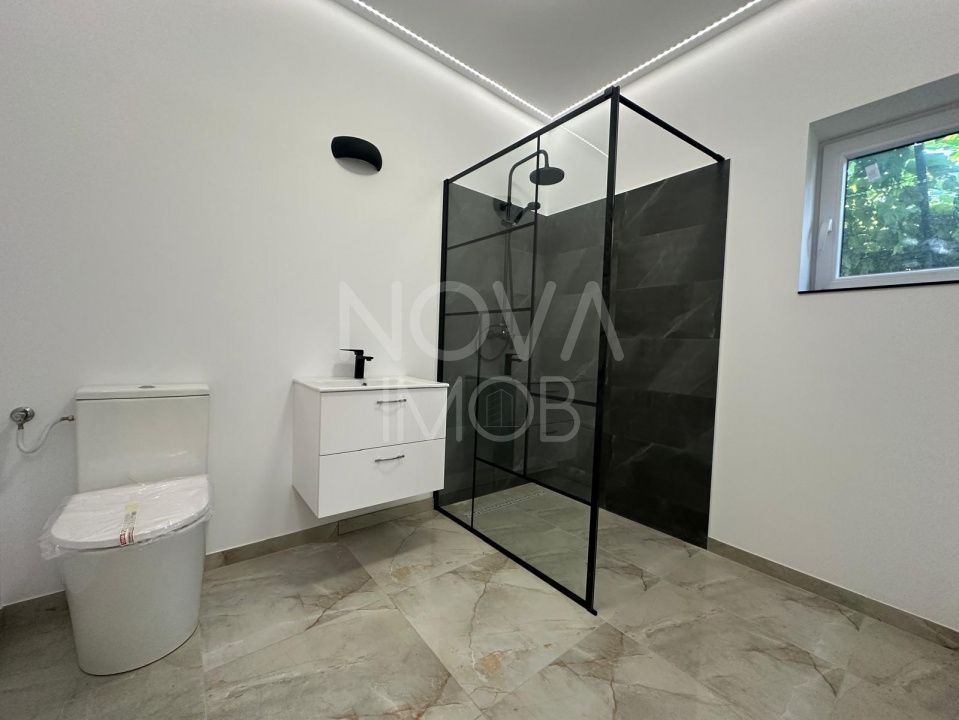 Casa de inchiriat - pretabil spatiu de birouri, Str. Luptei - Poză 8