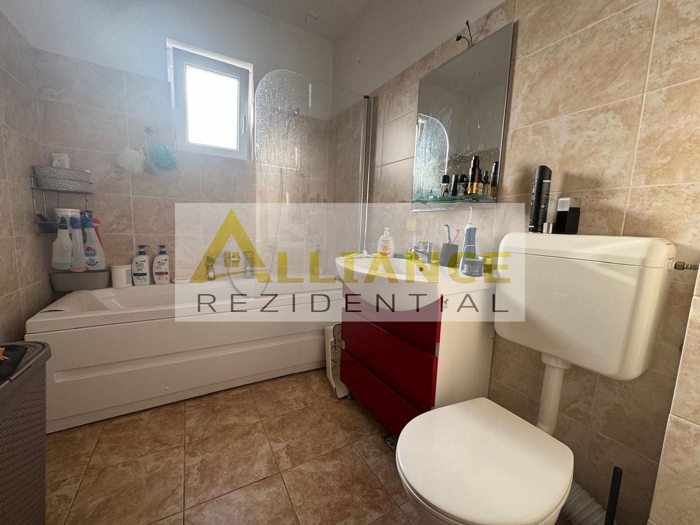 APARTAMENT 2 CAMERE - MOBILAT SI UTILAT - Poză 13