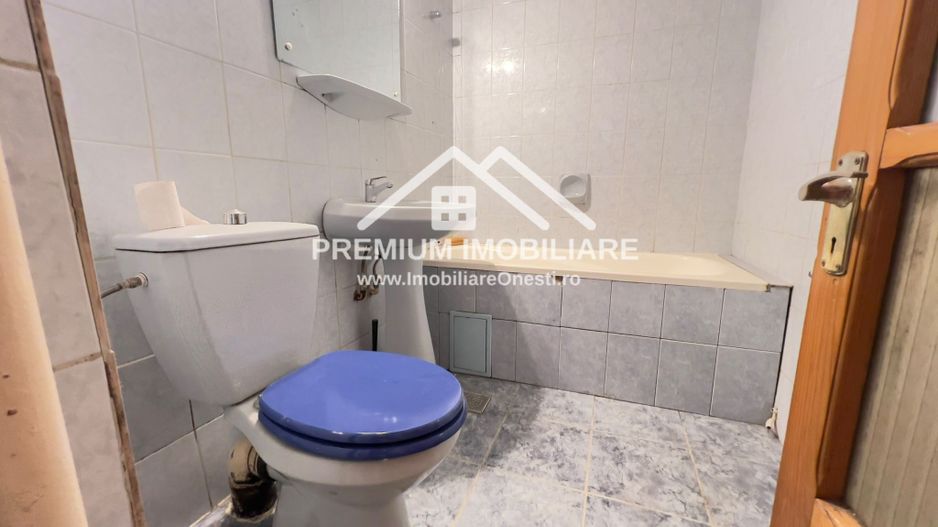 Apartament cu 3 camere decomandat - Poză 3