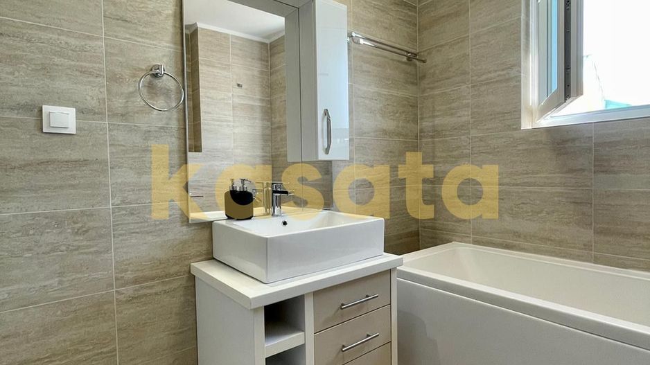 Vila NC I Cosmopolis I 85 mp I mobilat si utilat I 2 bai I dresing - Poză 19