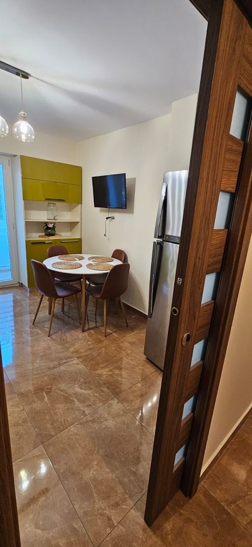 Închiriez apartament 2 camere modern, Piața Muncii, metrou 3minute - Poză 4
