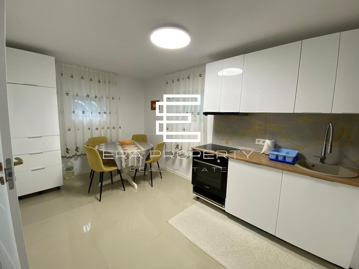 Casă individuală renovată -teren 209 mp- zona Terezian- Sibiu - Poză 2