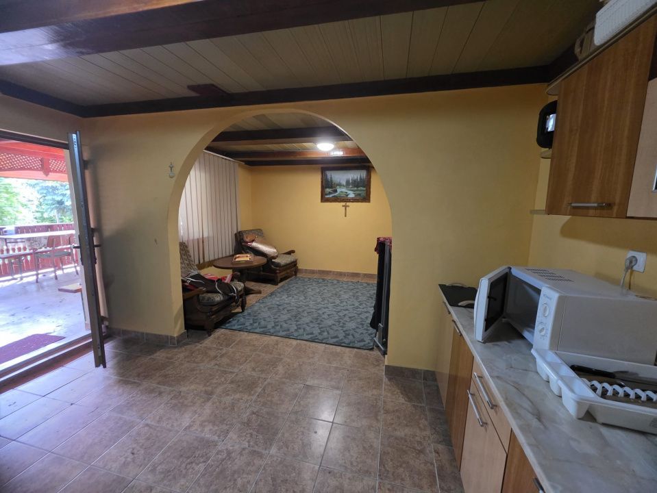 De Vânzare Căsuță cu 7 ari teren Bercu Roșu - Poză 7