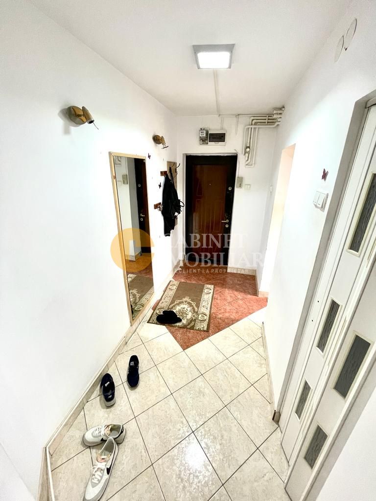 Apartament cu 3 camere - Etaj Intermediar -  Podu Ros 1001 Articole - Poză 5