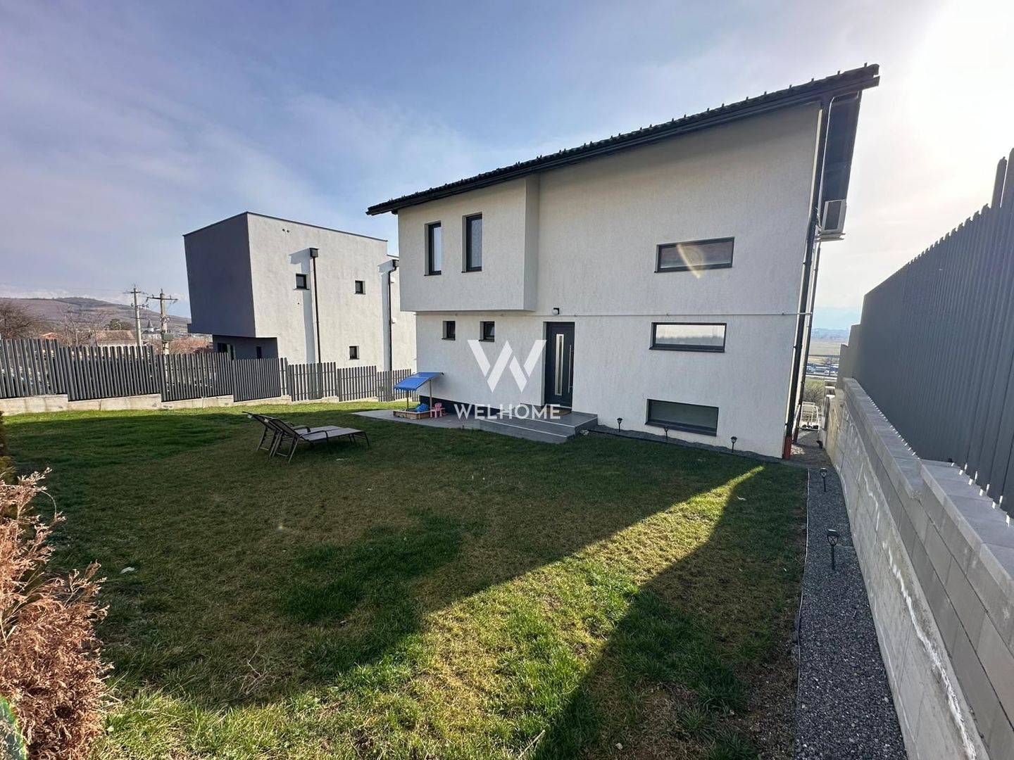 Casă individuală modernă cu garaj - teren 400 mp – Sura Mare - Poză 5