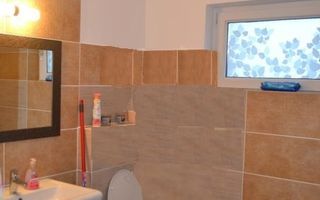 Apartament cu 3 camere de vânzare în zona Campului - Poză 5