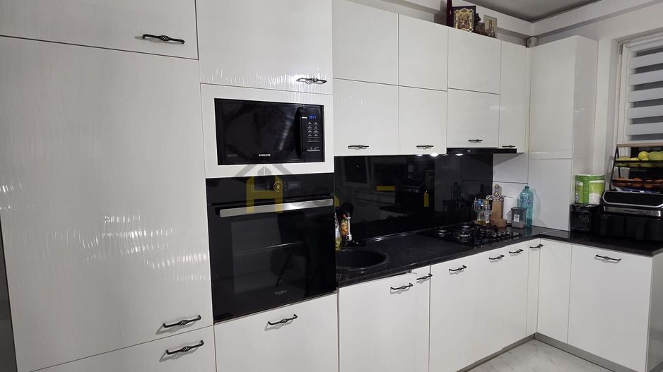 Apartament mobilat 3 camere Premium Parcare Luica Giurgiului - Poză 2