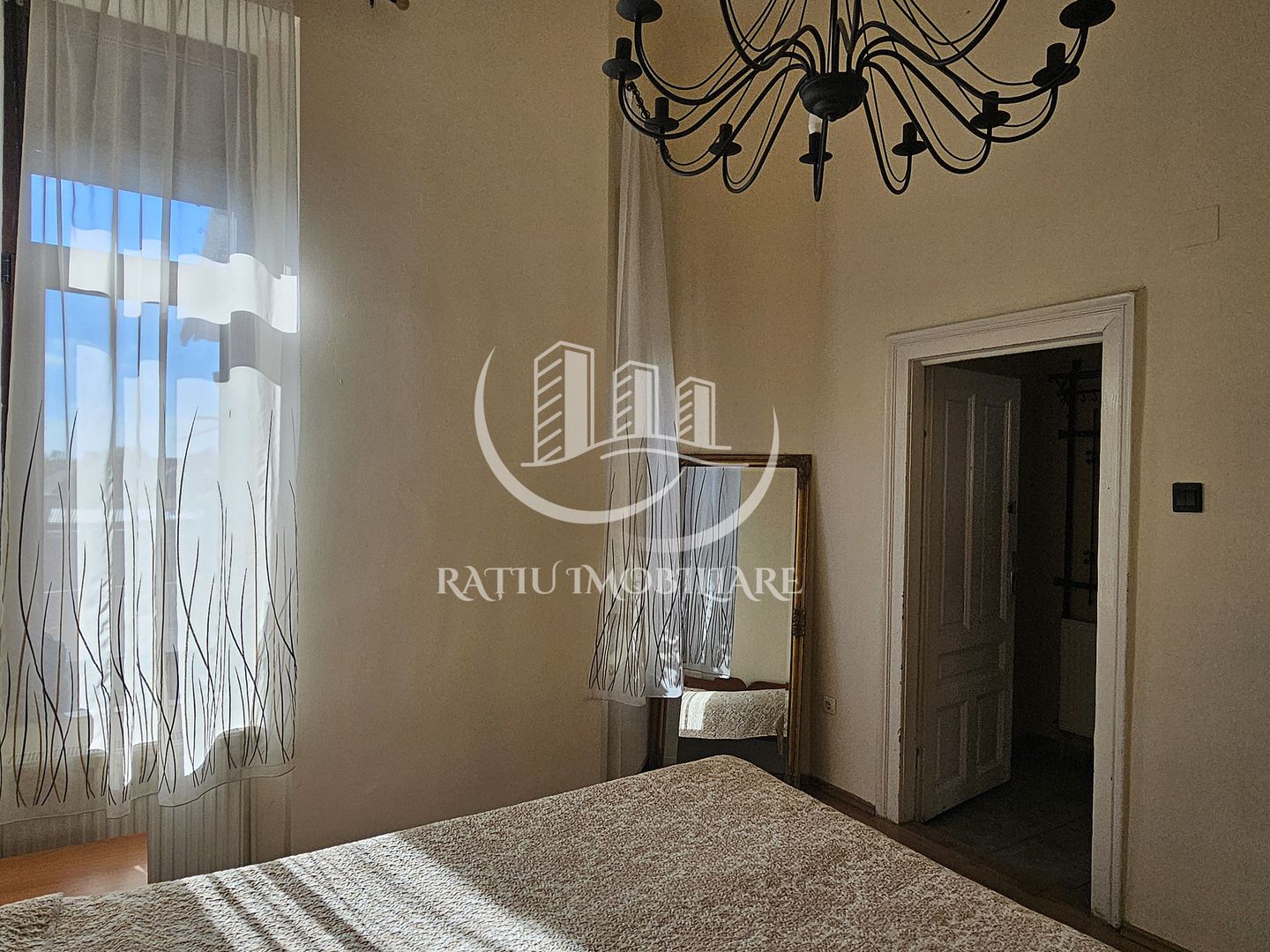 Apartament cu 4 camere | Etaj 2 | Republici | Oradea - Poză 5