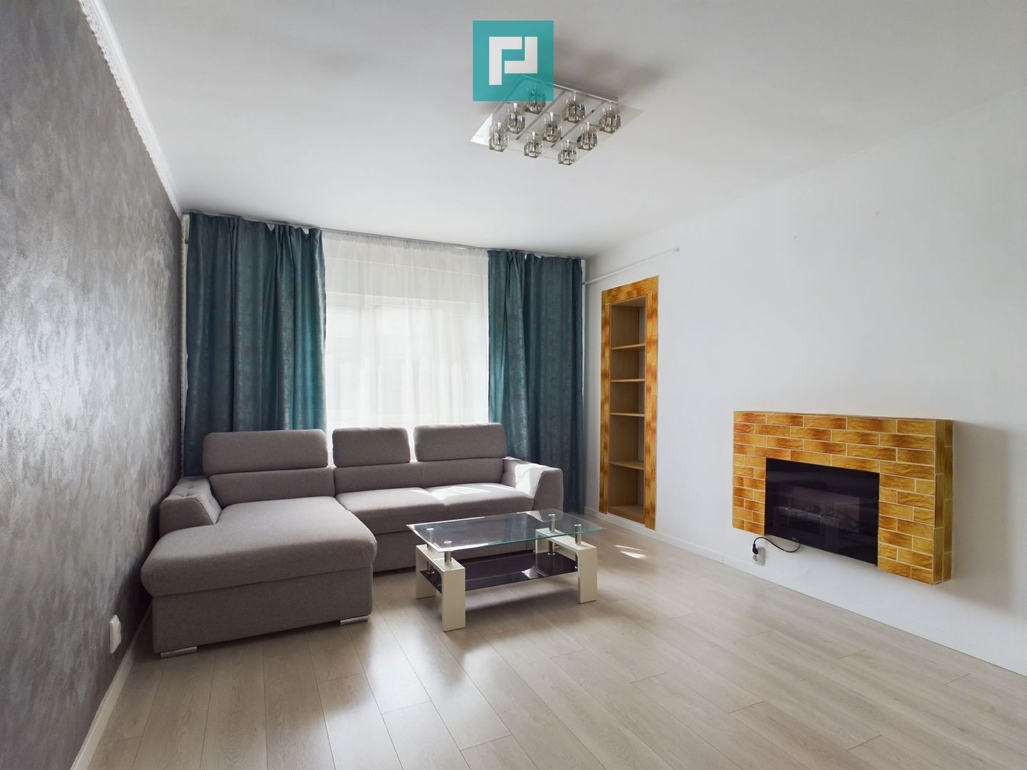 Apartament cu 3 camere zona 300 Micălaca - Poză 1
