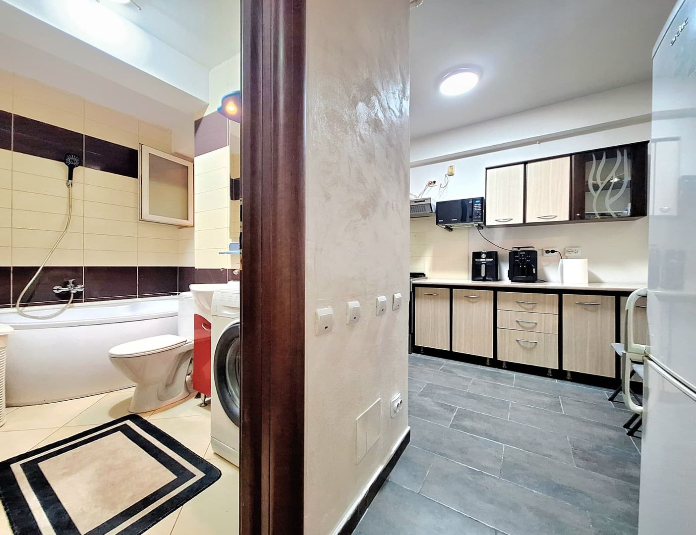 Apartament cu 2 camere de vânzare în zona Aparatorii Patriei - Poză 3