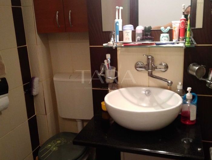 Apartament 2 camere, ideal pentru locuit sau investiție, zona Minerva. - Poză 4