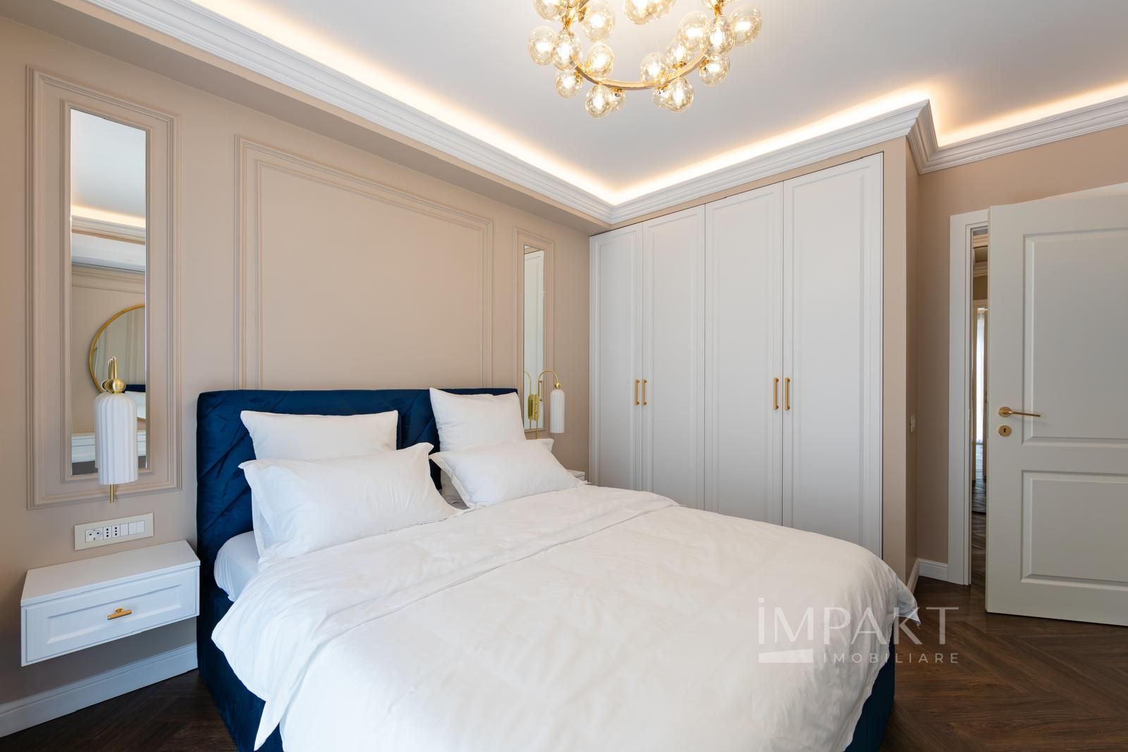 Apartamentcu 2 camere finisat lux in zona centrala - Poză 10