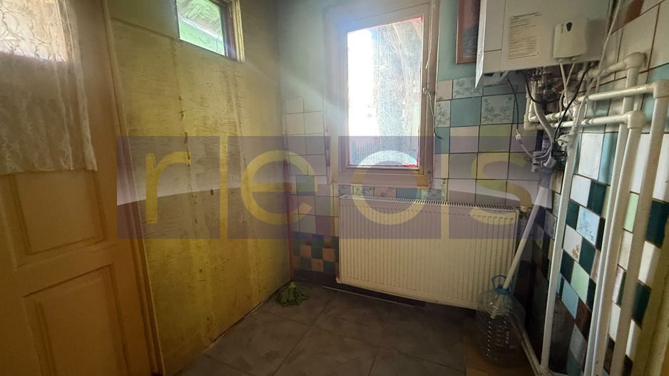 DE VANZARE CASA INTERBELICA  – 3 CAMERE - METROU STEFAN CEL MARE - Poză 9