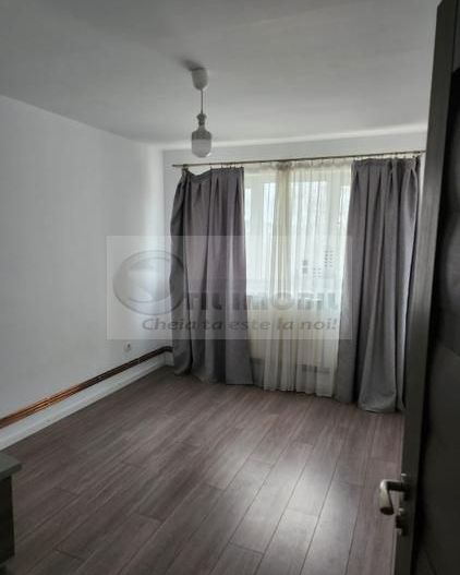 Apartament 2 camere decomandat, Podu Roș – 120.000 euro - Poză 2