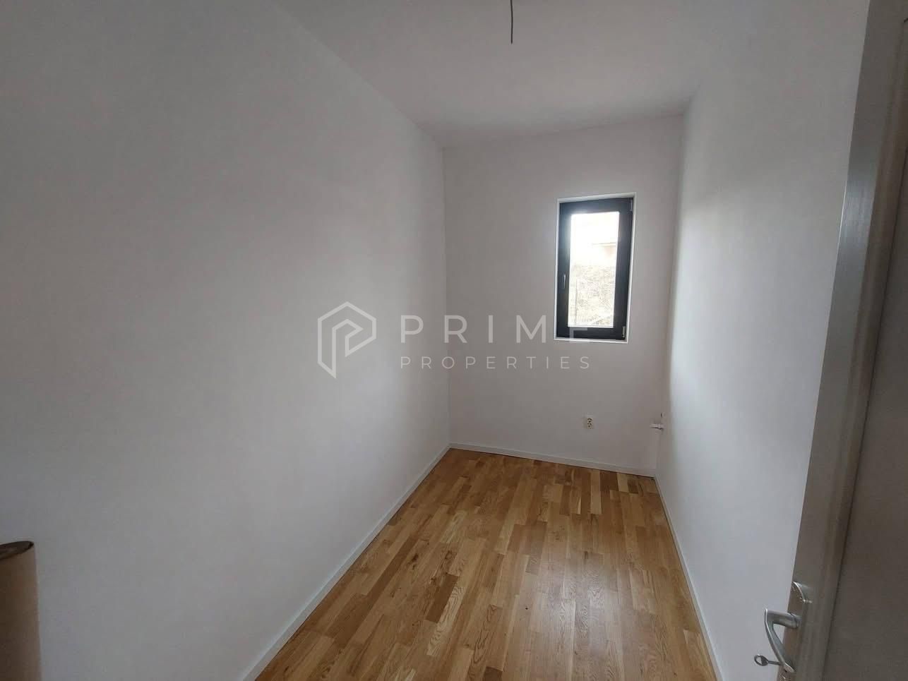 Vilă chalet modern cu perete panoramic de sticlă - Livezeni, Mureș - Poză 10