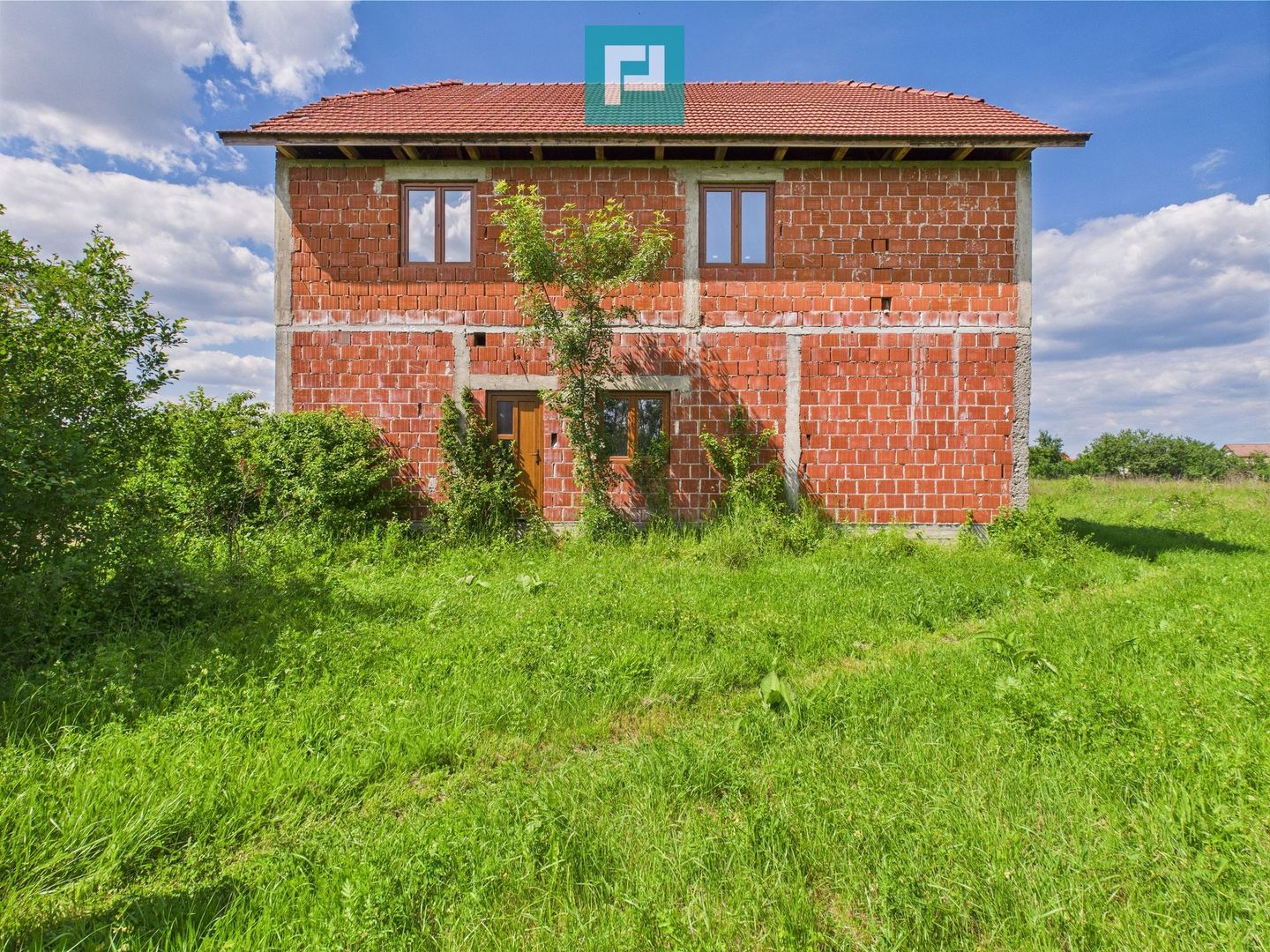 Casă la roșu, P+1, în localitatea Beliu, Arad - Poză 13