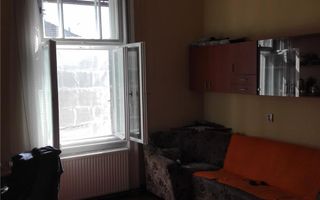 Casa mare cu teren 2100 mp central in Satu Mare, ideal si pentru afaceri. - Poză 4