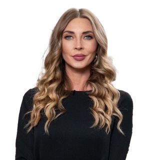 Alexandra Tighean - PROPERTY LAB